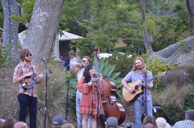 Bluegrass & BBQ with the Barefoot Movement