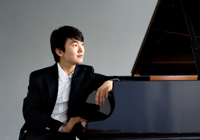 Pianist Seong-Jin Cho plays Händel, Brahms & Schumann