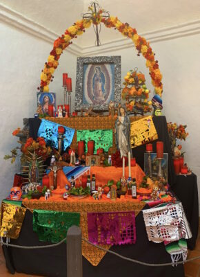 San Juan Capistrano:  Día del los Muertos Ofrenda